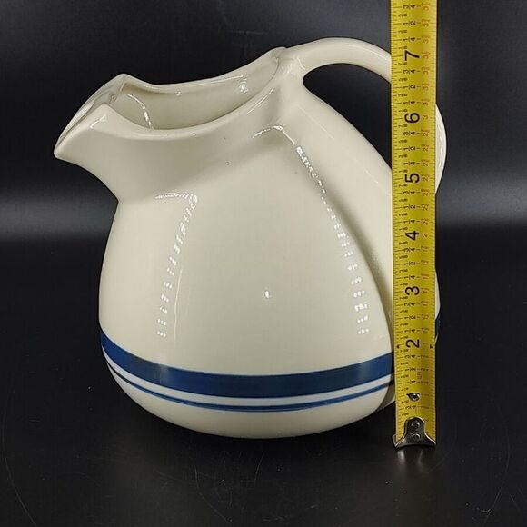 Hard to find Friendship Pottery water pitcher. c: 1973-
1996. Neat ball pitcher. - Picture 7 of 8
